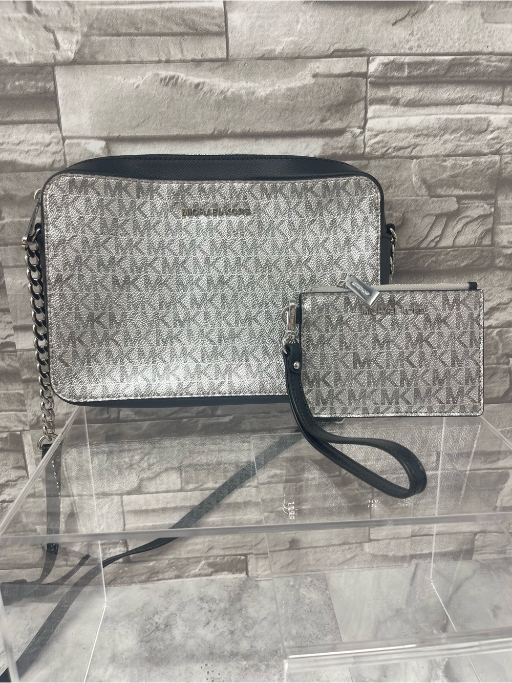 Michael Kors MK Logo Chain Camera Crossbody & Card Case Wristlet Silver & Black